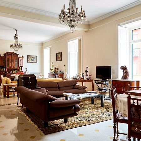 Suite Klimt P.Zza Amedeo Naples Exterior photo
