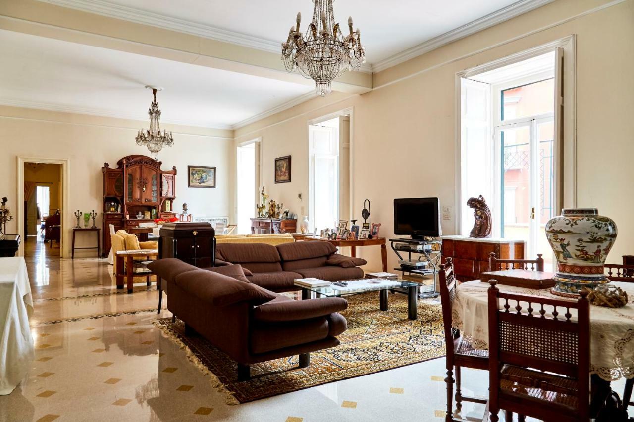 Suite Klimt P.Zza Amedeo Naples Exterior photo